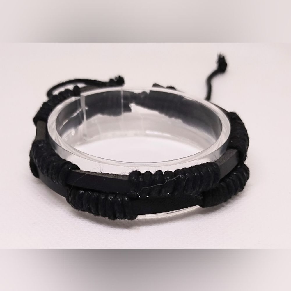 Men's leather bracelet layered black new e18‎
